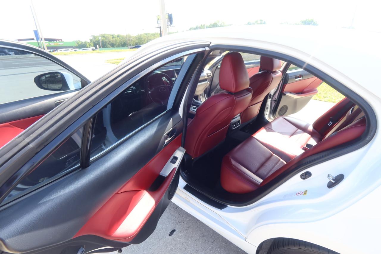 Lexus IS 200t 4dr Sdn 2016