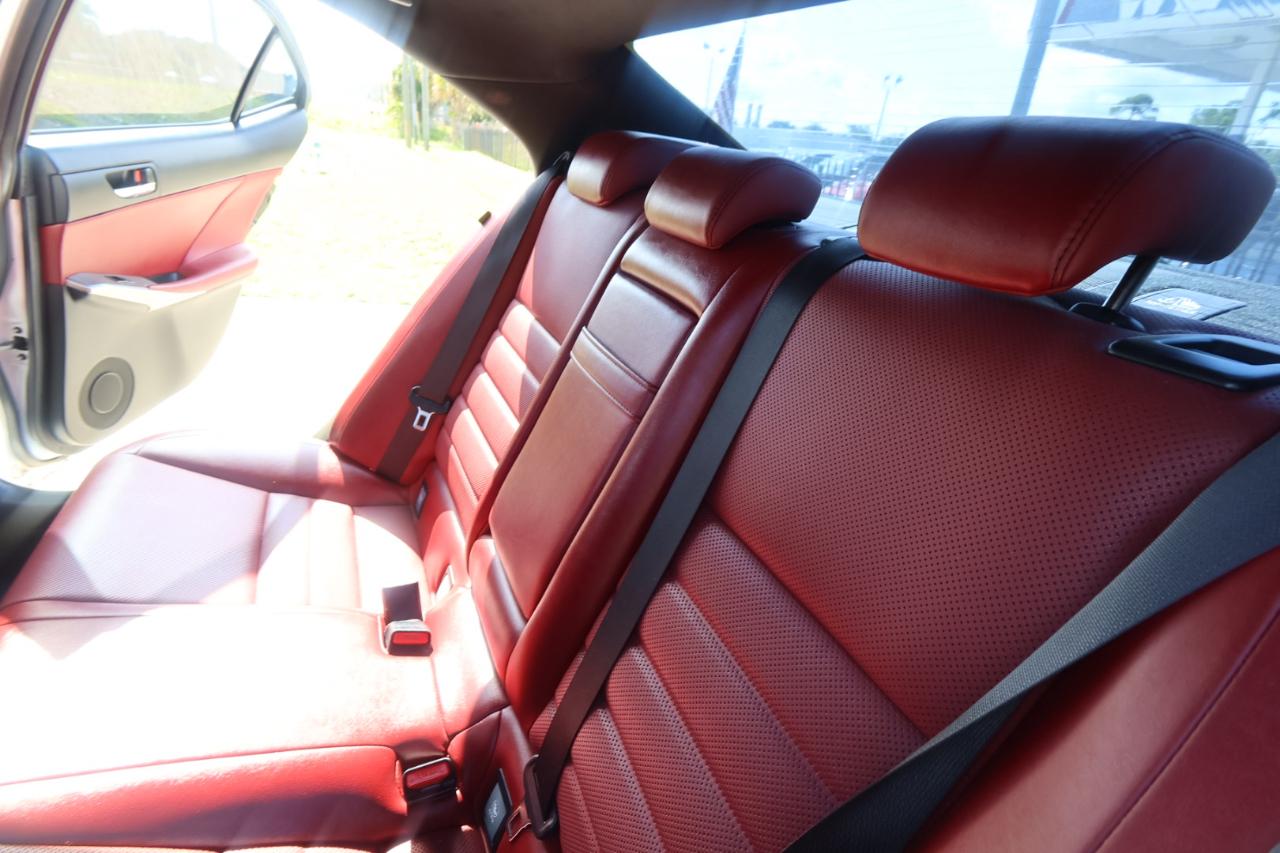 Lexus IS 200t 4dr Sdn 2016