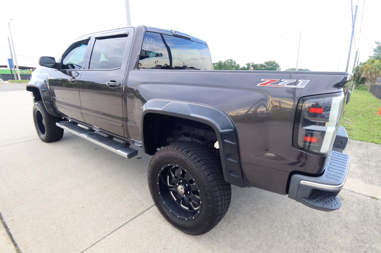 Chevrolet Silverado 1500 4WD Crew Cab 143.5" LT w/2LT 2015