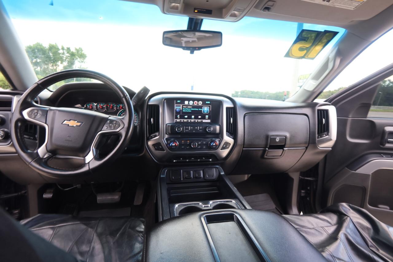 Chevrolet Silverado 1500 4WD Crew Cab 143.5" LT w/2LT 2015
