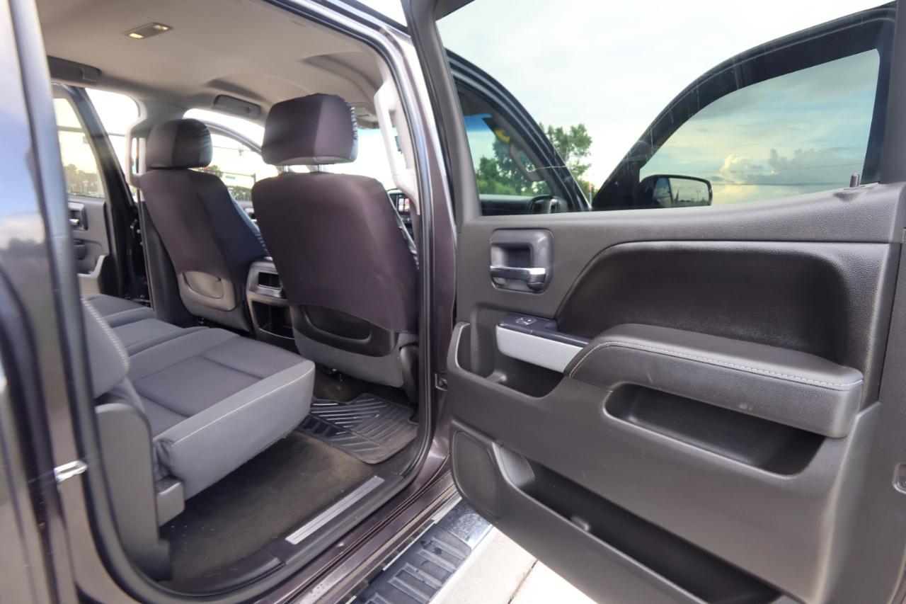 Chevrolet Silverado 1500 4WD Crew Cab 143.5" LT w/2LT 2015
