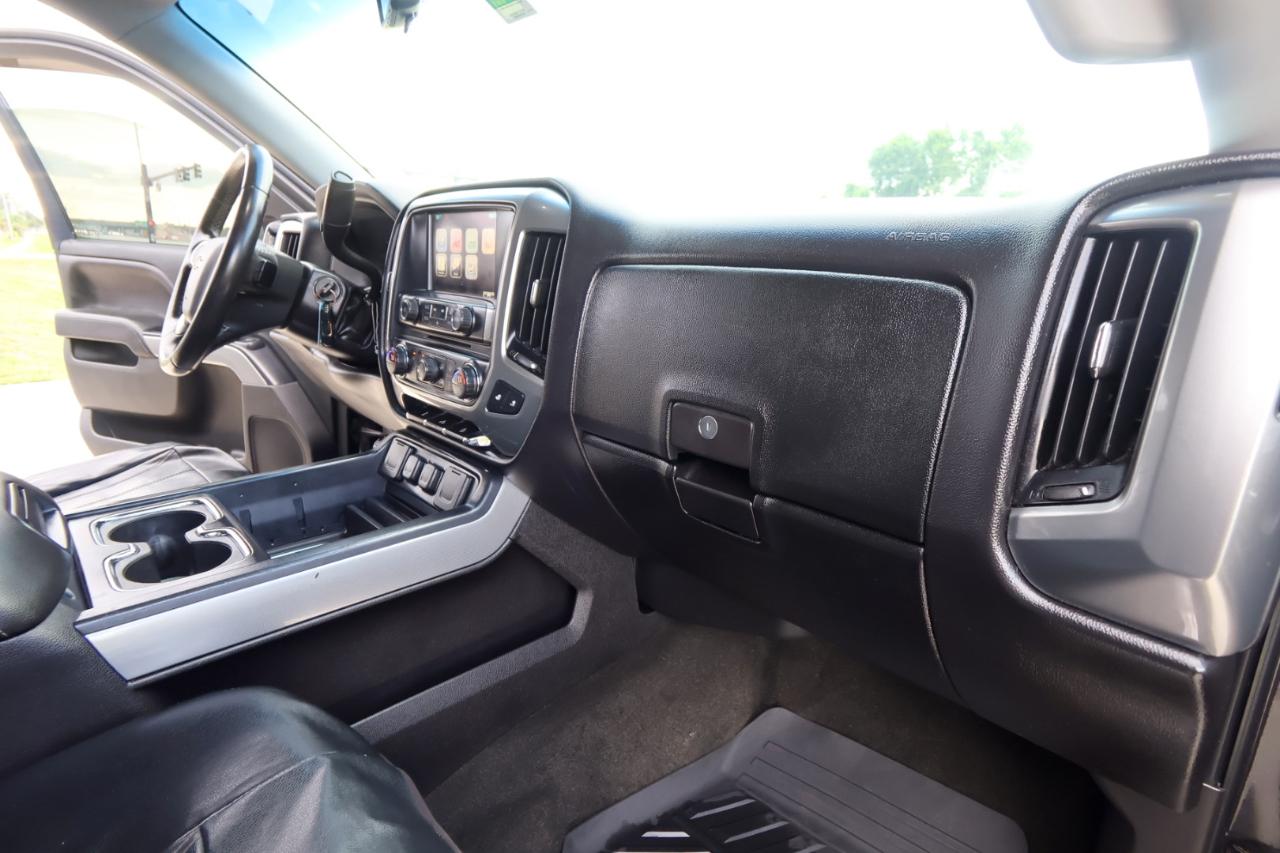 Chevrolet Silverado 1500 4WD Crew Cab 143.5" LT w/2LT 2015