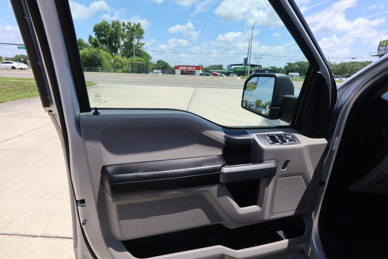 Ford F-150 2WD SuperCrew 145" XLT 2015