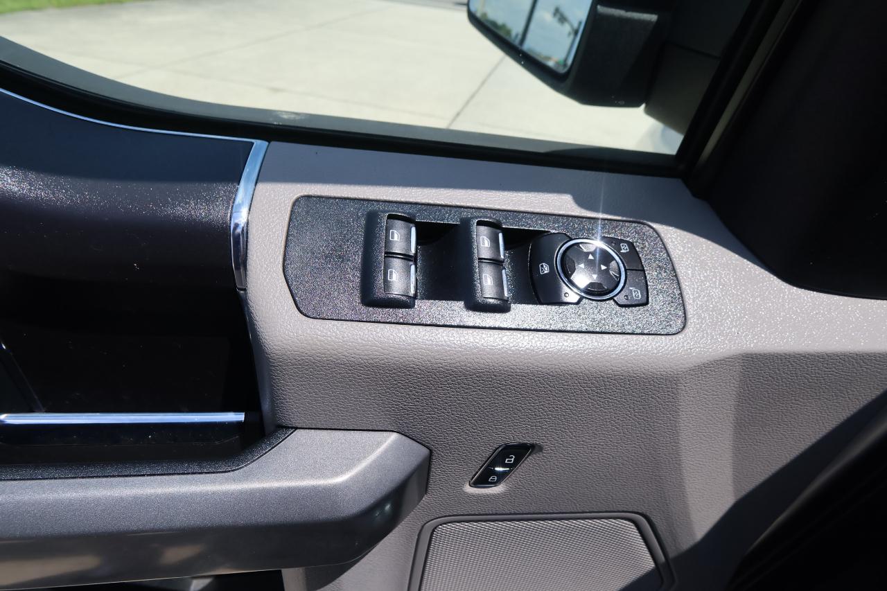 Ford F-150 2WD SuperCrew 145" XLT 2015