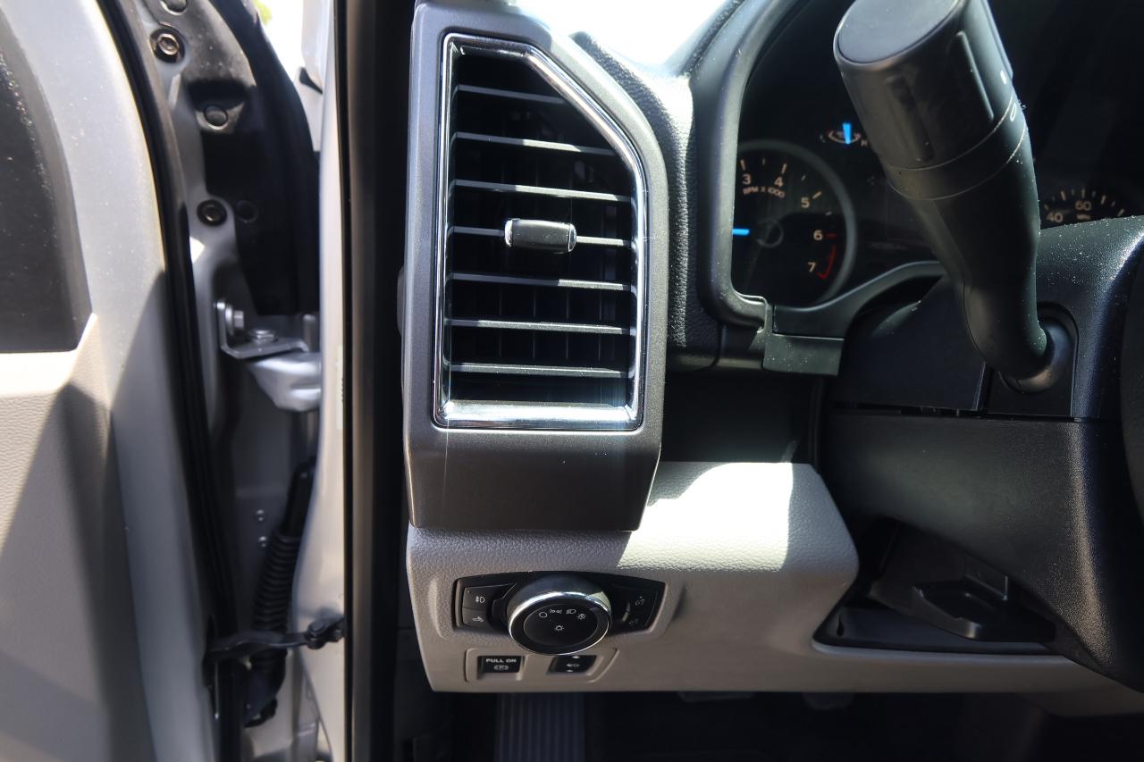 Ford F-150 2WD SuperCrew 145" XLT 2015