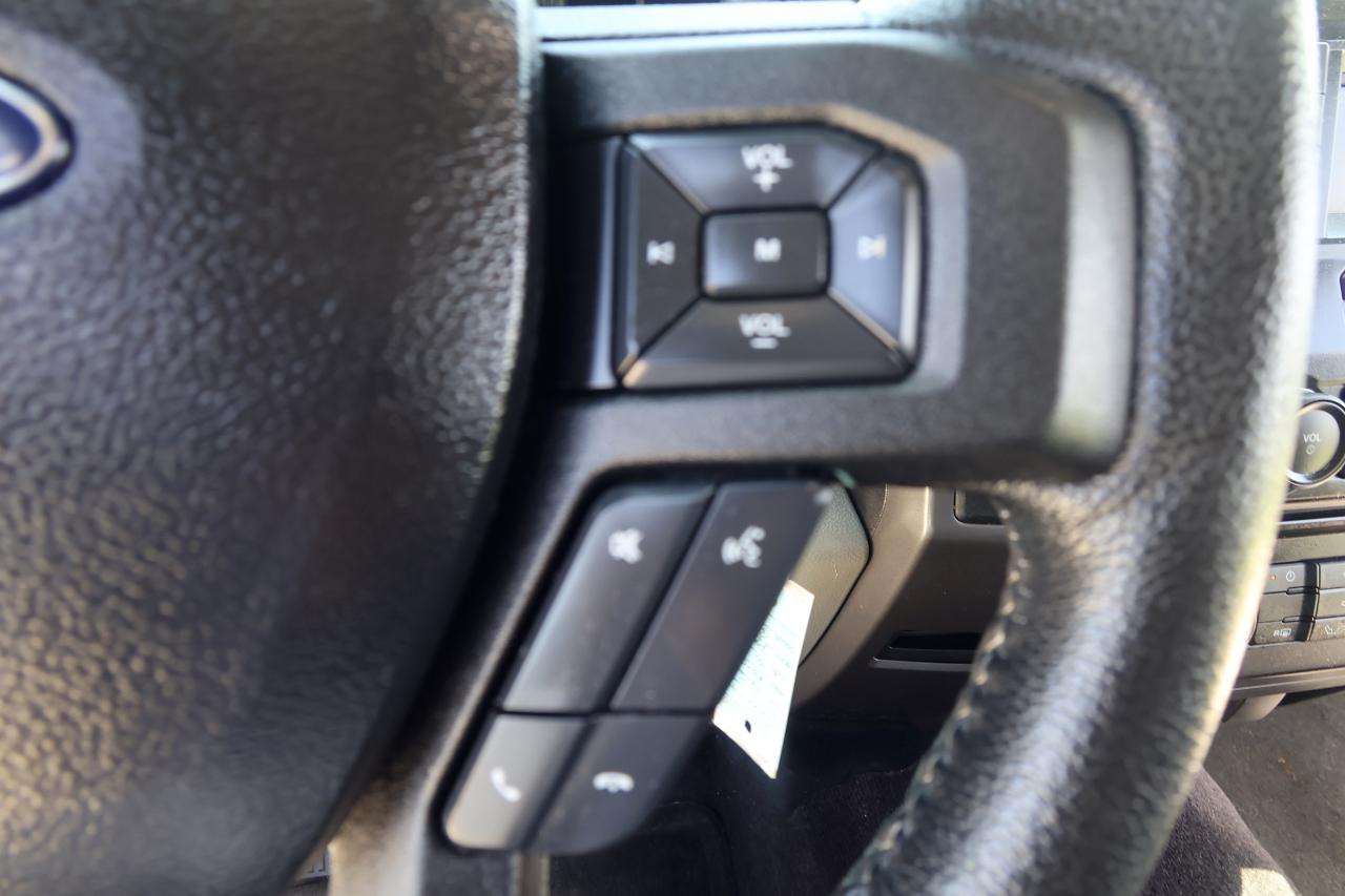 Ford F-150 2WD SuperCrew 145" XLT 2015