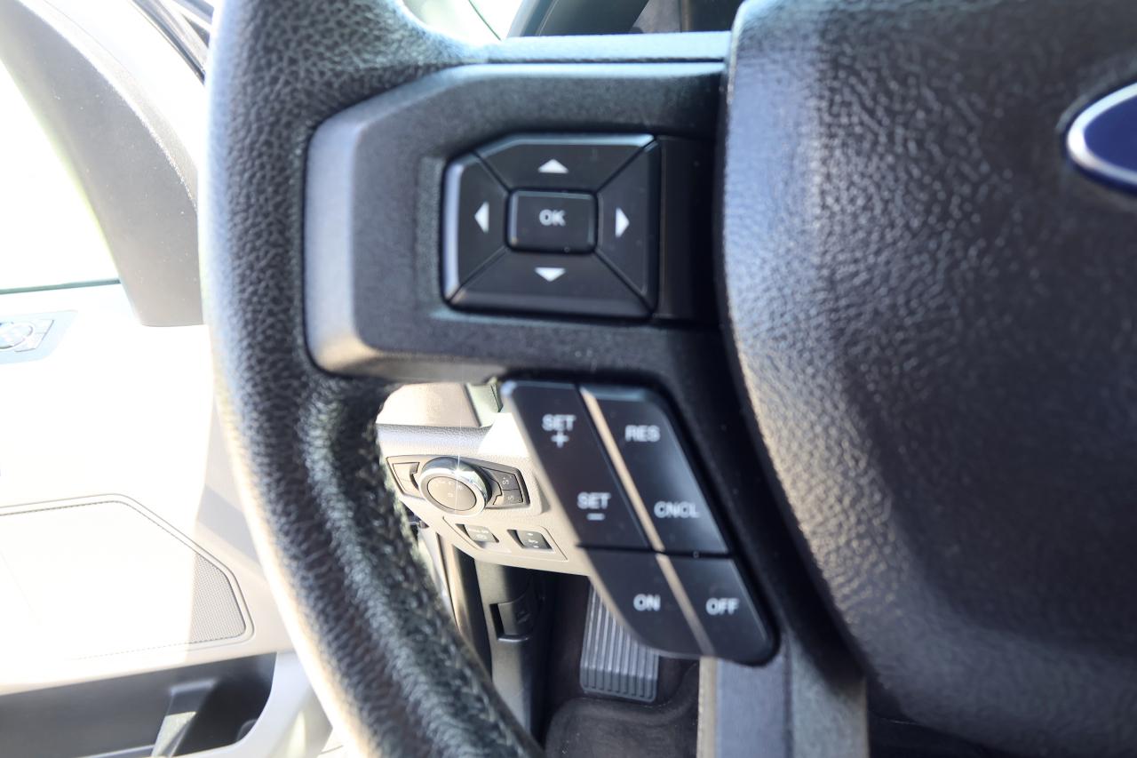 Ford F-150 2WD SuperCrew 145" XLT 2015