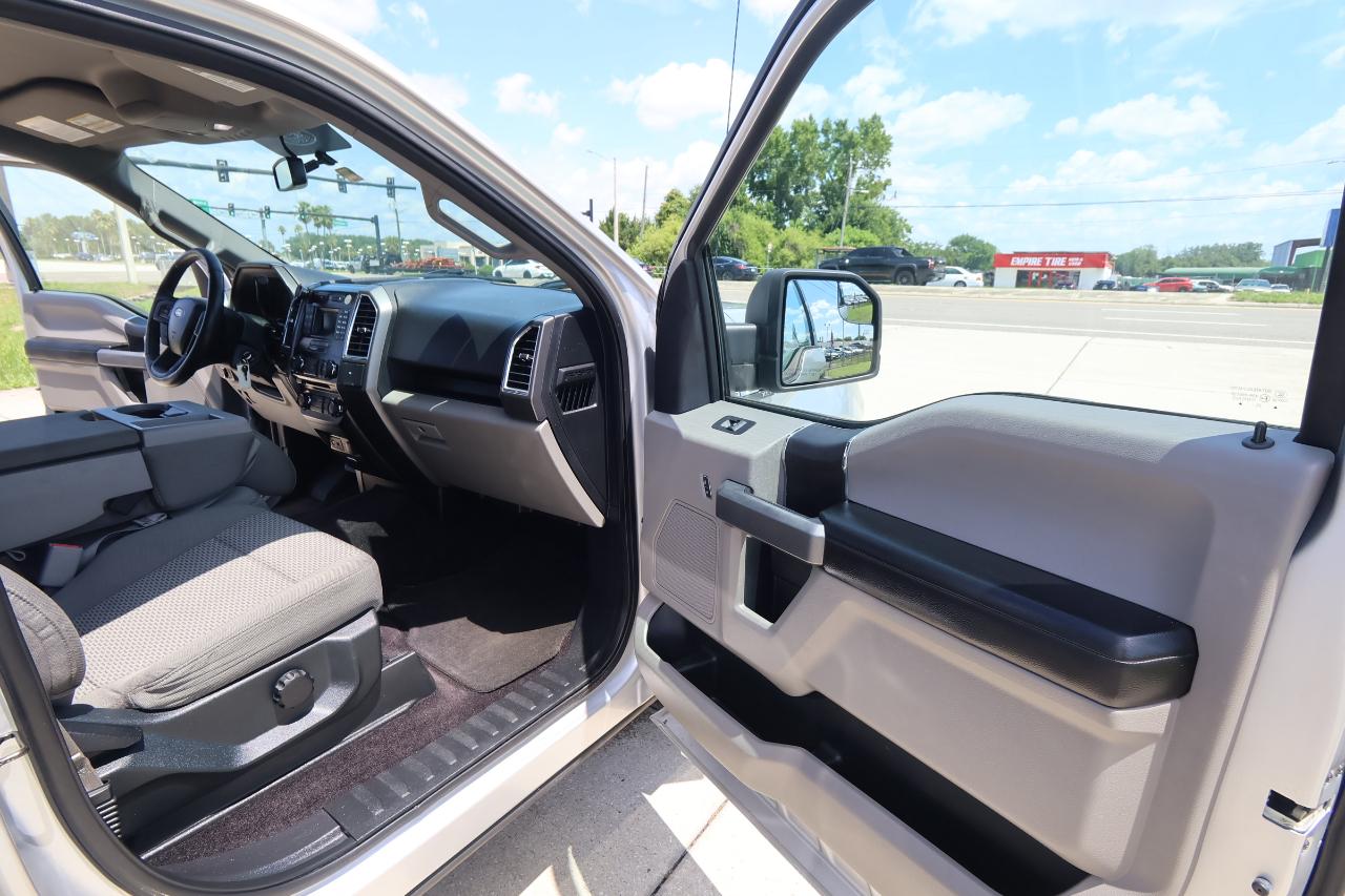Ford F-150 2WD SuperCrew 145" XLT 2015