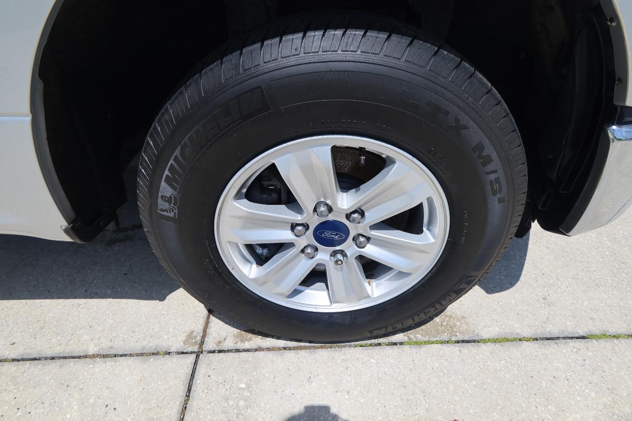 Ford F-150 2WD SuperCrew 145" XLT 2015