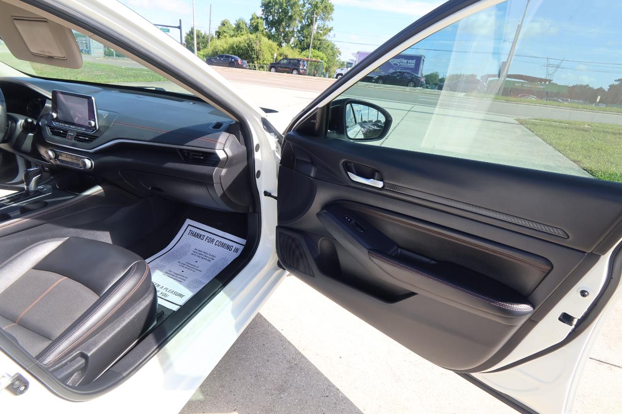 Nissan Altima 2.5 SR AWD Sedan 2022