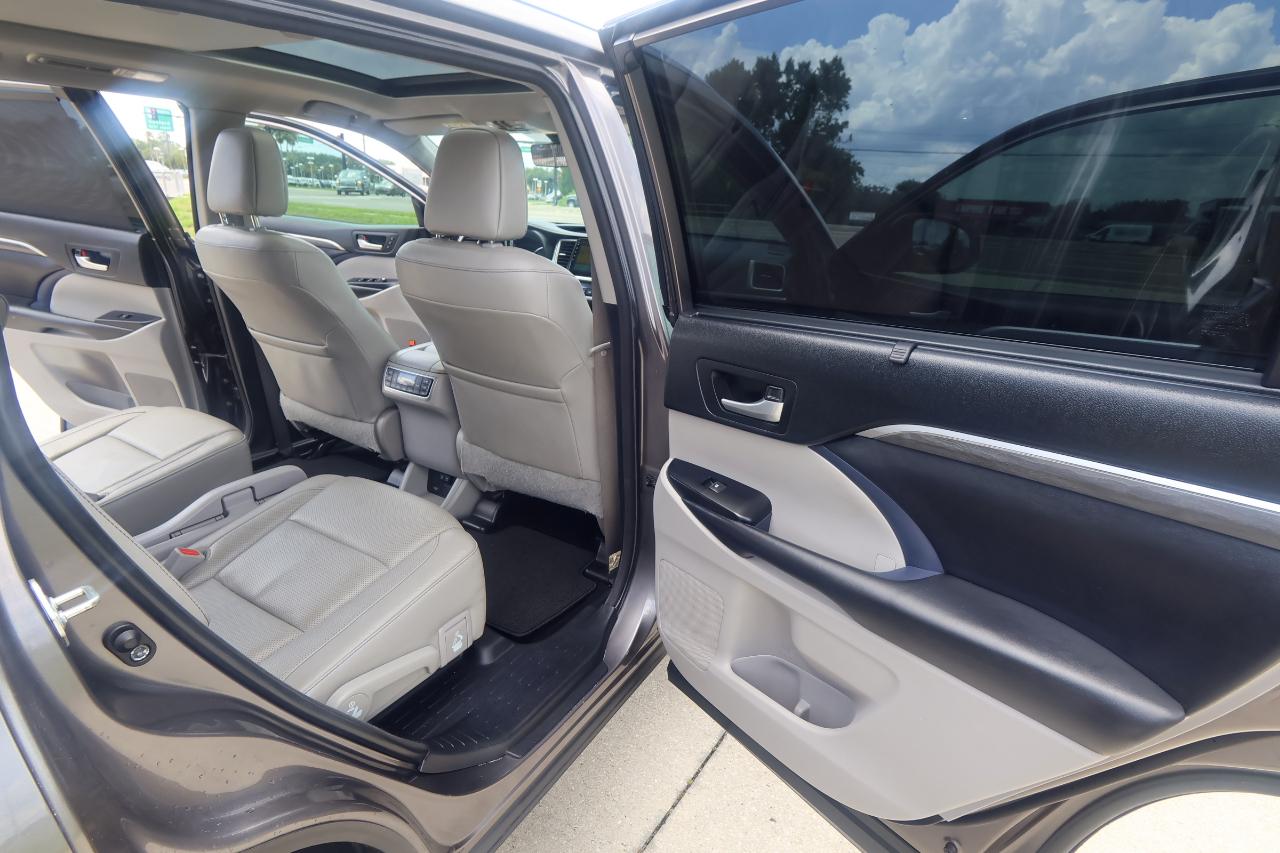 Toyota Highlander Limited V6 AWD (Natl) 2018