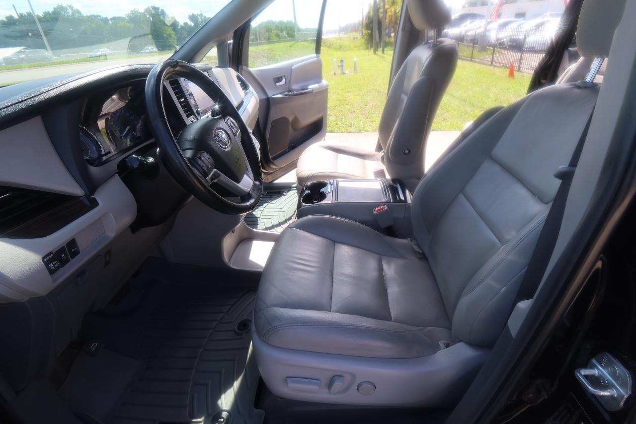 Toyota Sienna Limited Premium AWD 7-Passenger (Natl) 2018