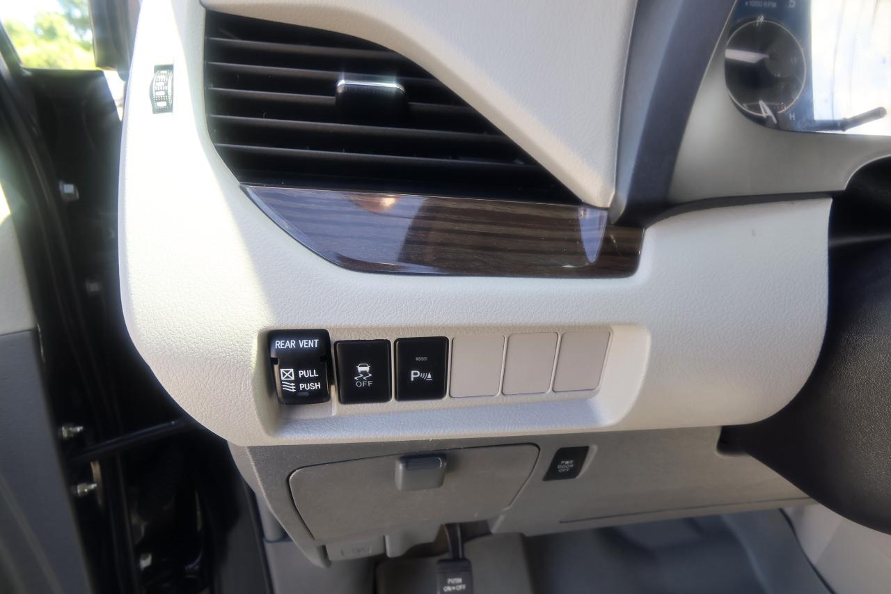 Toyota Sienna Limited Premium AWD 7-Passenger (Natl) 2018