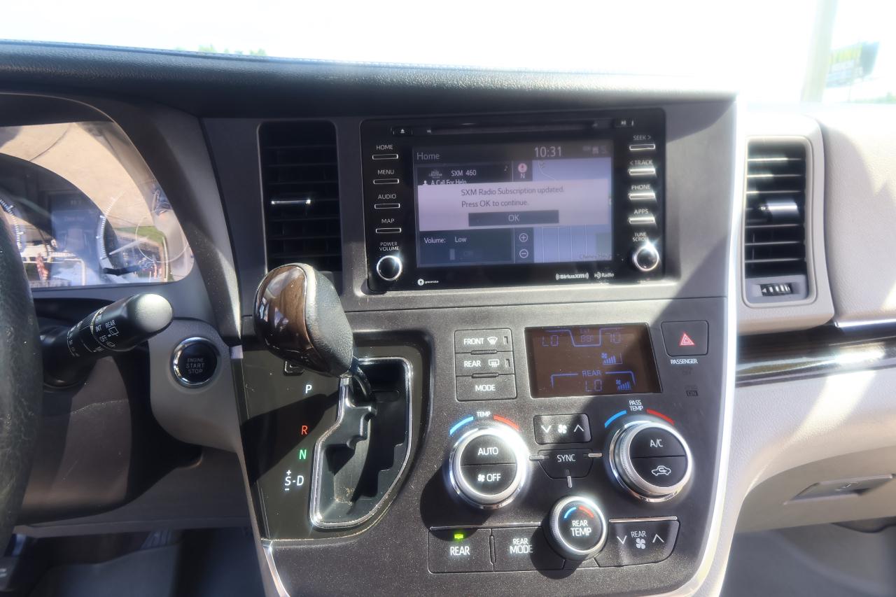 Toyota Sienna Limited Premium AWD 7-Passenger (Natl) 2018