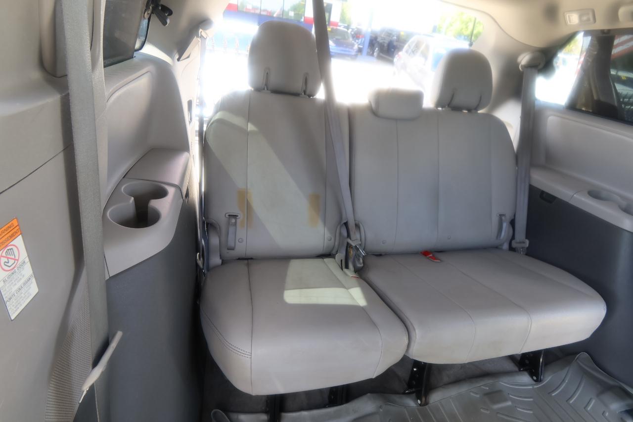 Toyota Sienna Limited Premium AWD 7-Passenger (Natl) 2018