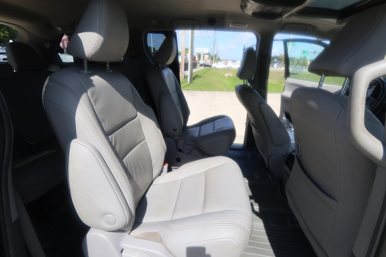 Toyota Sienna Limited Premium AWD 7-Passenger (Natl) 2018