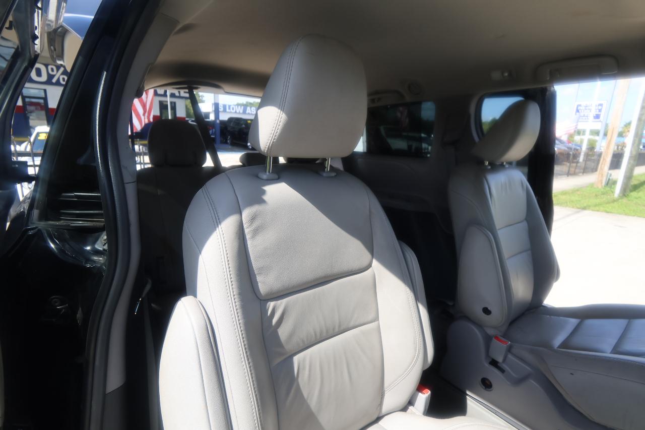 Toyota Sienna Limited Premium AWD 7-Passenger (Natl) 2018