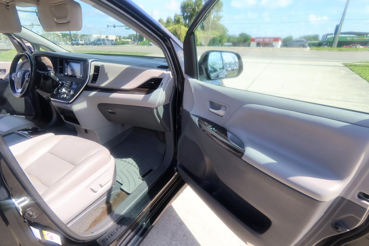 Toyota Sienna Limited Premium AWD 7-Passenger (Natl) 2018