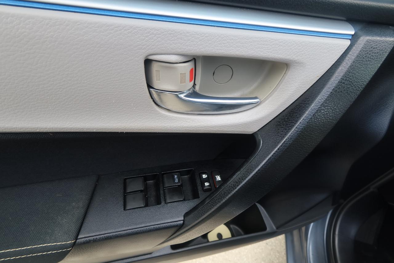 Toyota Corolla 4dr Sdn CVT LE ECO (Natl) 2014