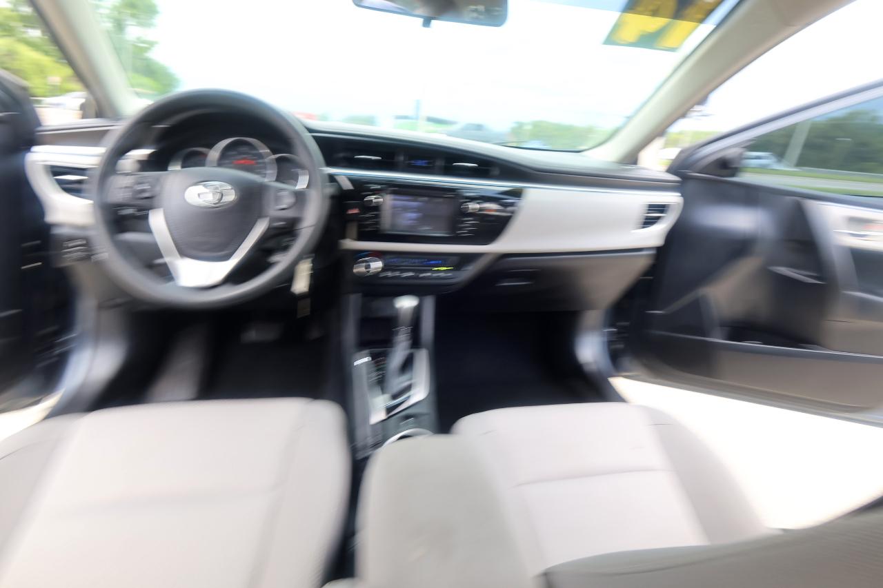 Toyota Corolla 4dr Sdn CVT LE ECO (Natl) 2014