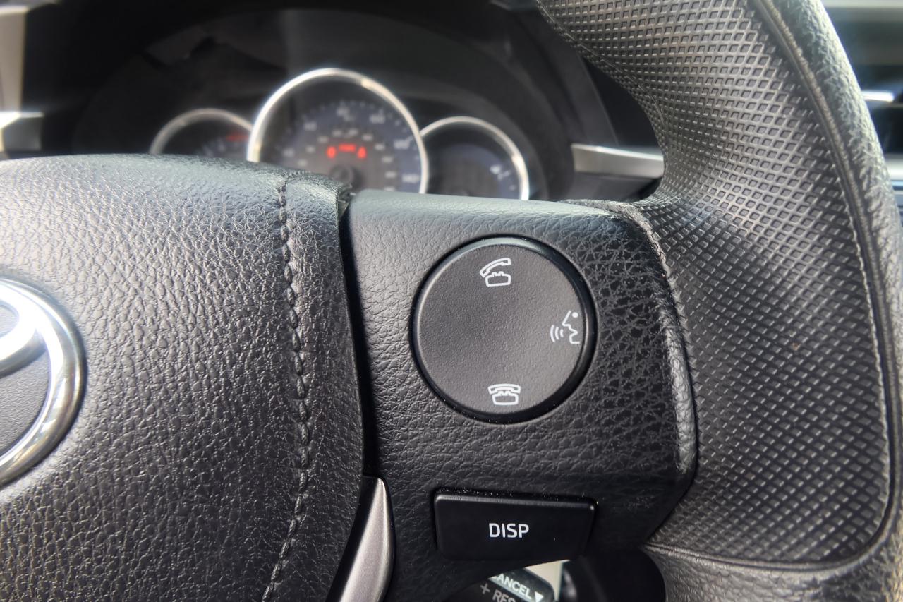 Toyota Corolla 4dr Sdn CVT LE ECO (Natl) 2014