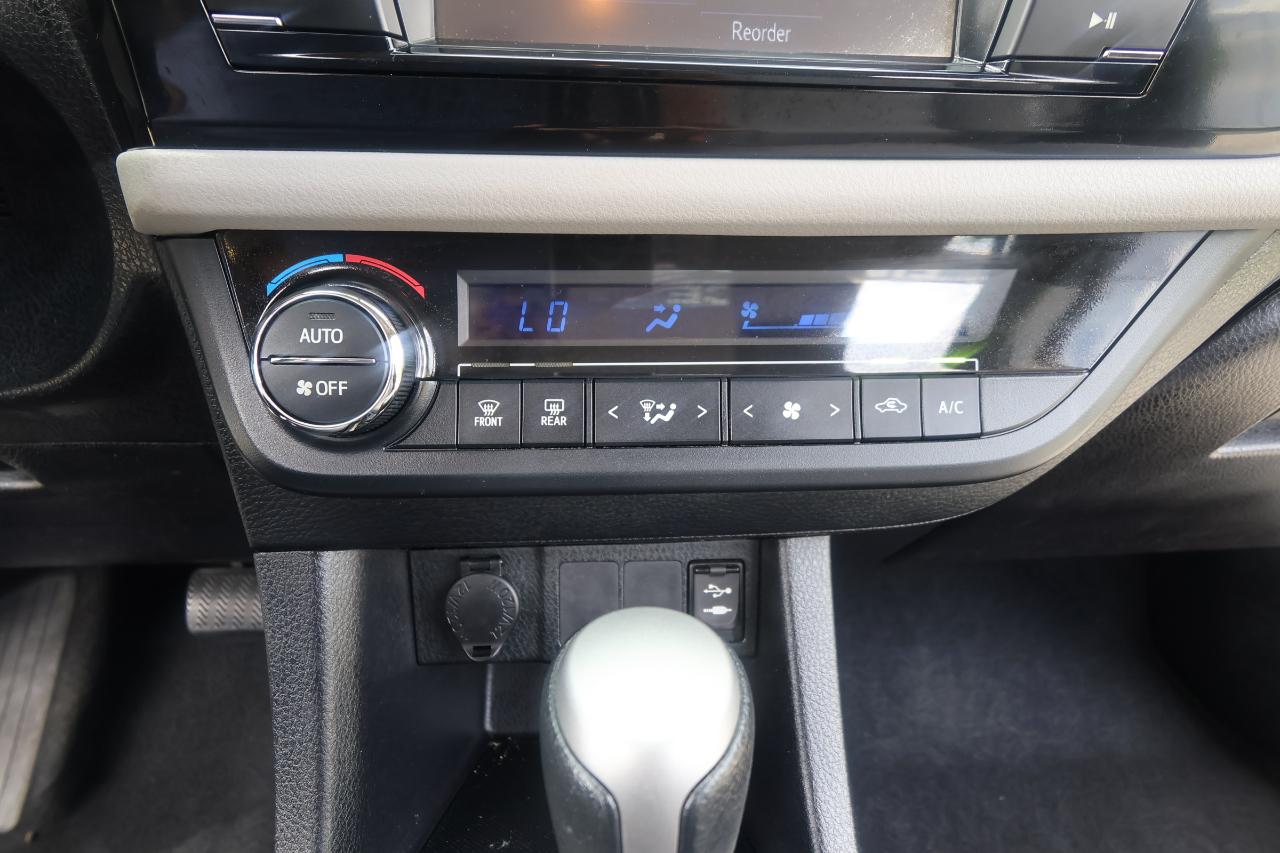 Toyota Corolla 4dr Sdn CVT LE ECO (Natl) 2014