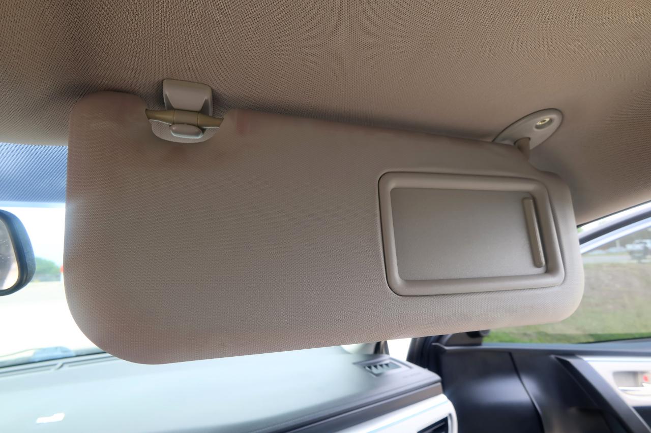 Toyota Corolla 4dr Sdn CVT LE ECO (Natl) 2014