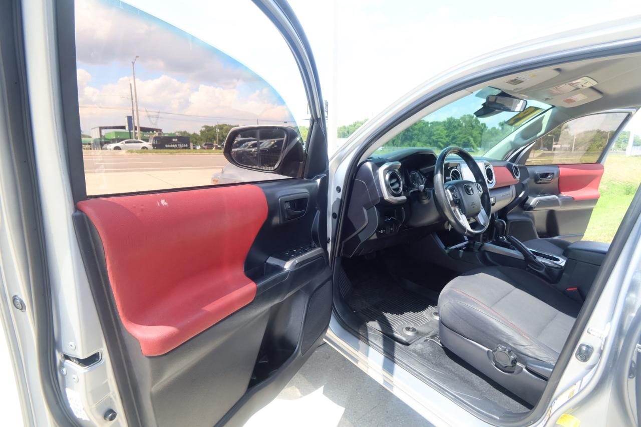 Toyota Tacoma 2WD SR5 Double Cab 5' Bed I4 AT (Natl) 2019