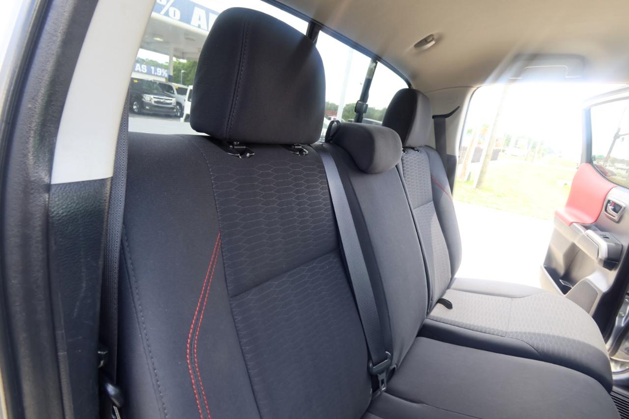 Toyota Tacoma 2WD SR5 Double Cab 5' Bed I4 AT (Natl) 2019