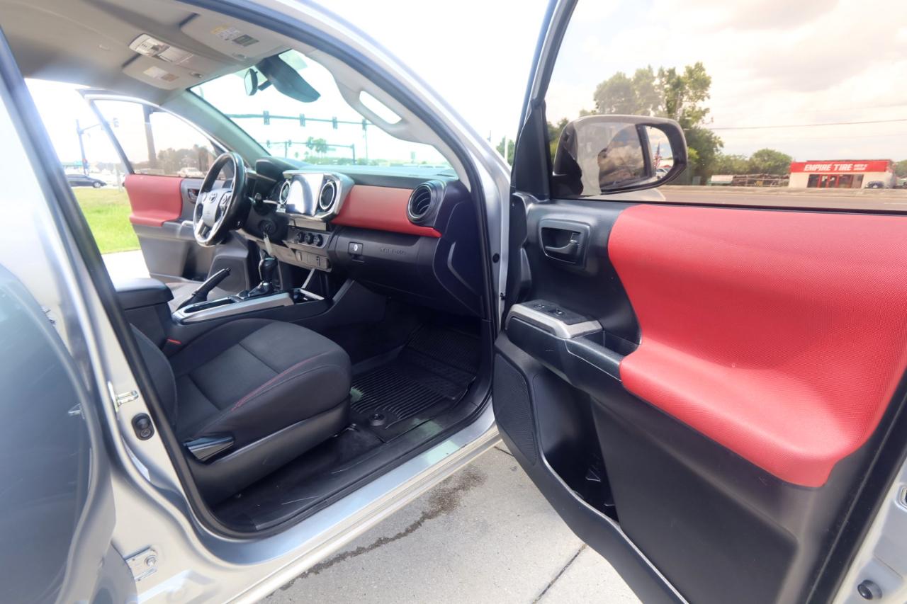 Toyota Tacoma 2WD SR5 Double Cab 5' Bed I4 AT (Natl) 2019