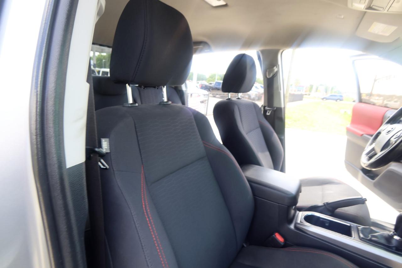 Toyota Tacoma 2WD SR5 Double Cab 5' Bed I4 AT (Natl) 2019