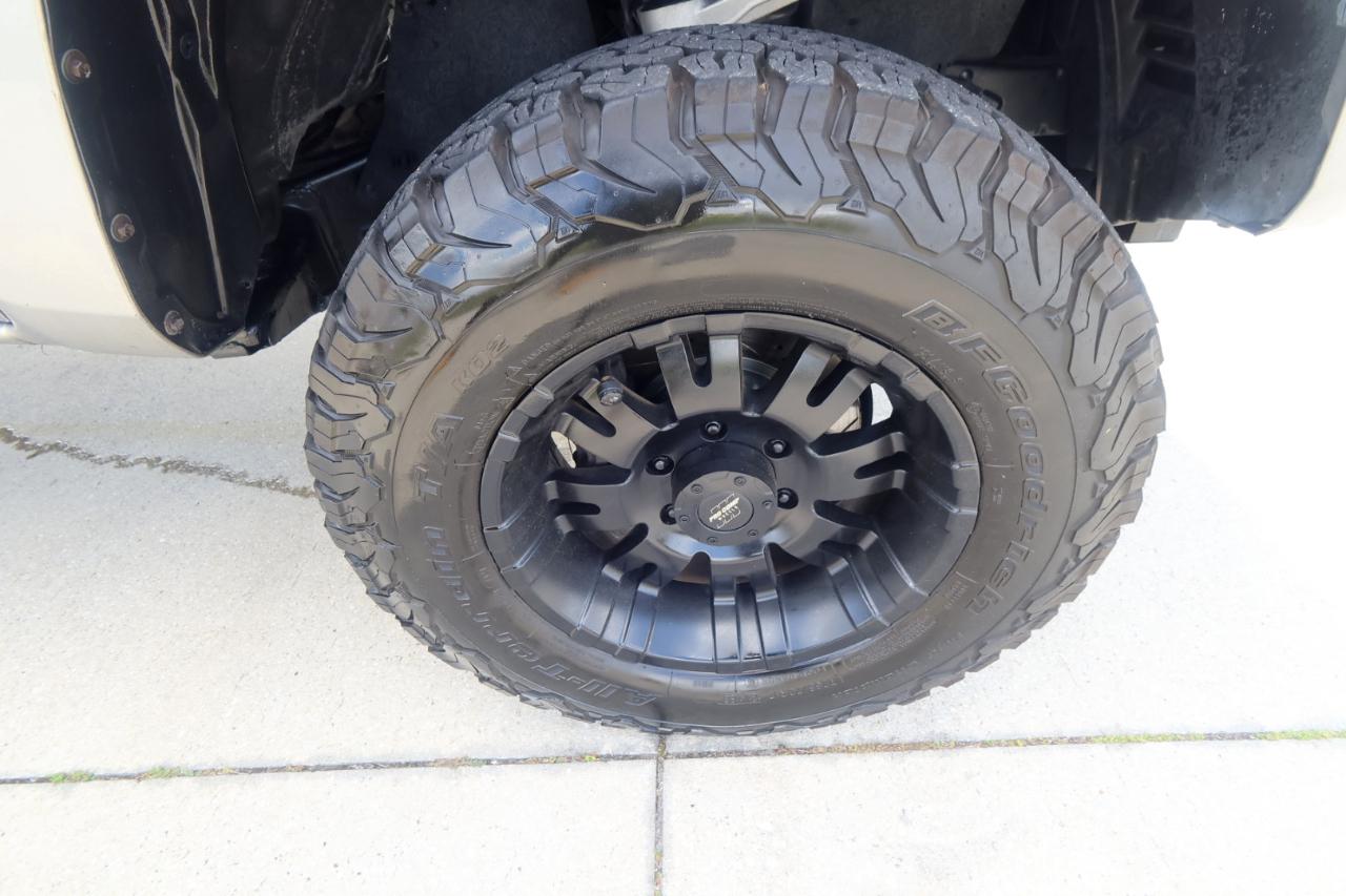 Toyota Tacoma 2WD SR5 Double Cab 5' Bed I4 AT (Natl) 2019