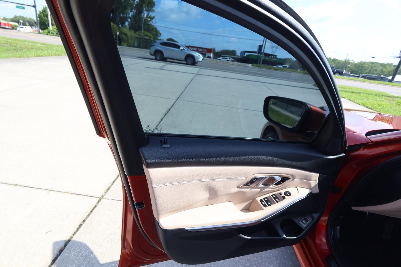 BMW 3 Series 330i Sedan 2019