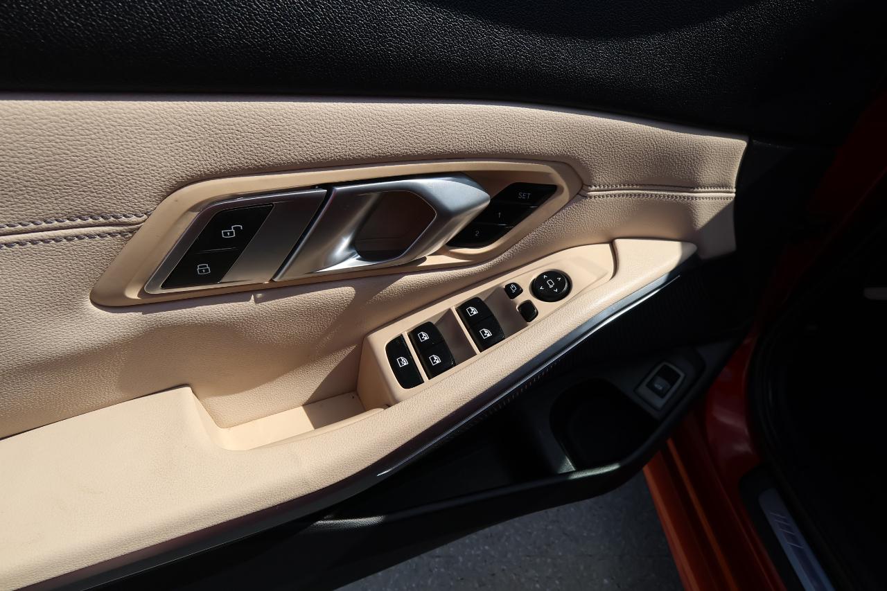 BMW 3 Series 330i Sedan 2019