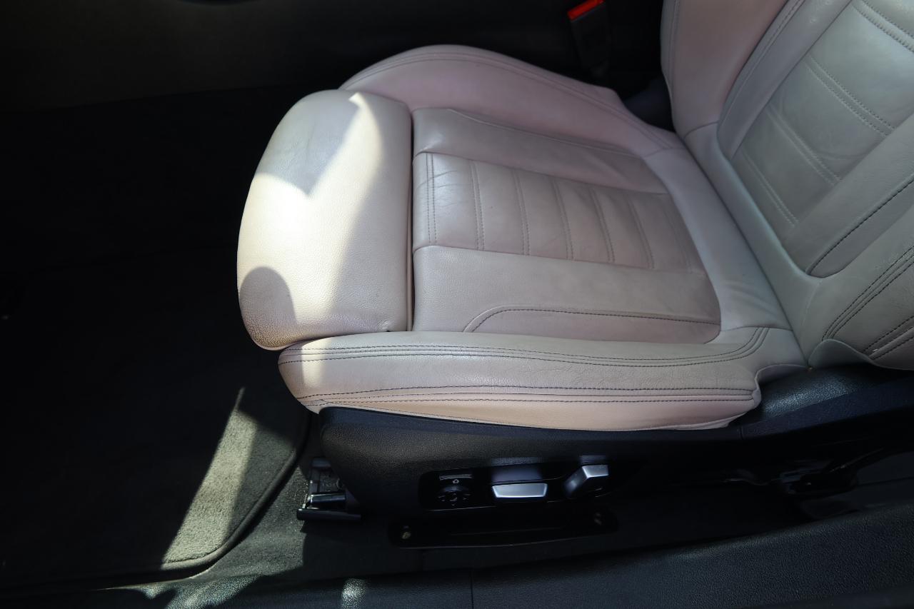 BMW 3 Series 330i Sedan 2019