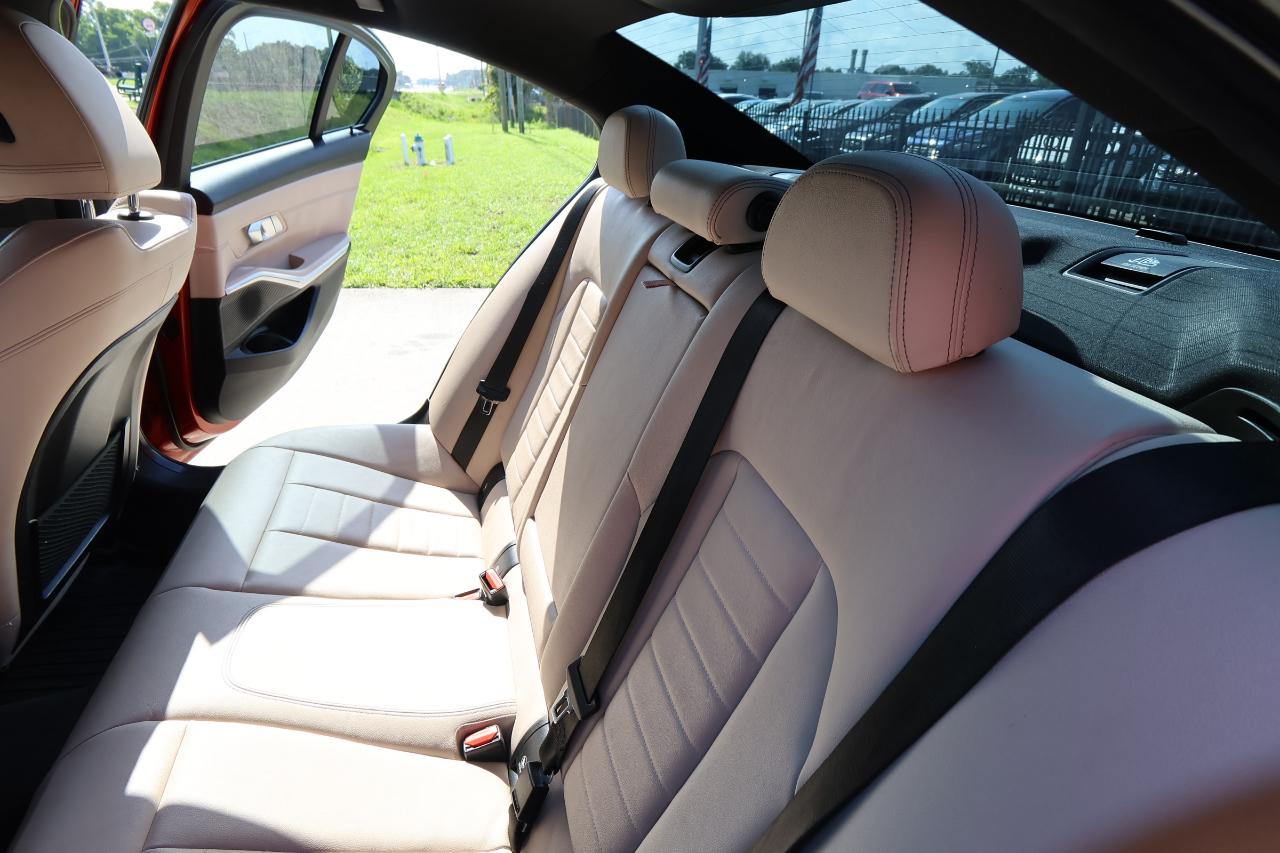 BMW 3 Series 330i Sedan 2019