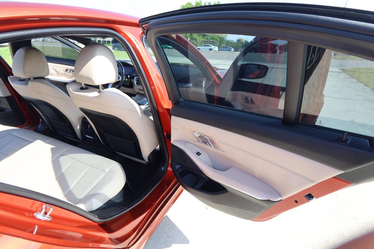 BMW 3 Series 330i Sedan 2019