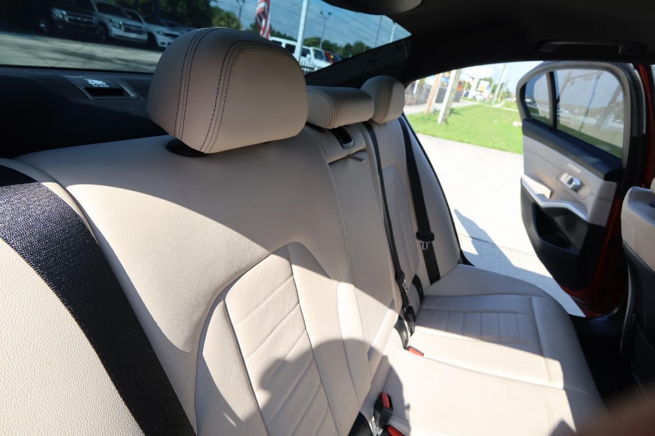 BMW 3 Series 330i Sedan 2019