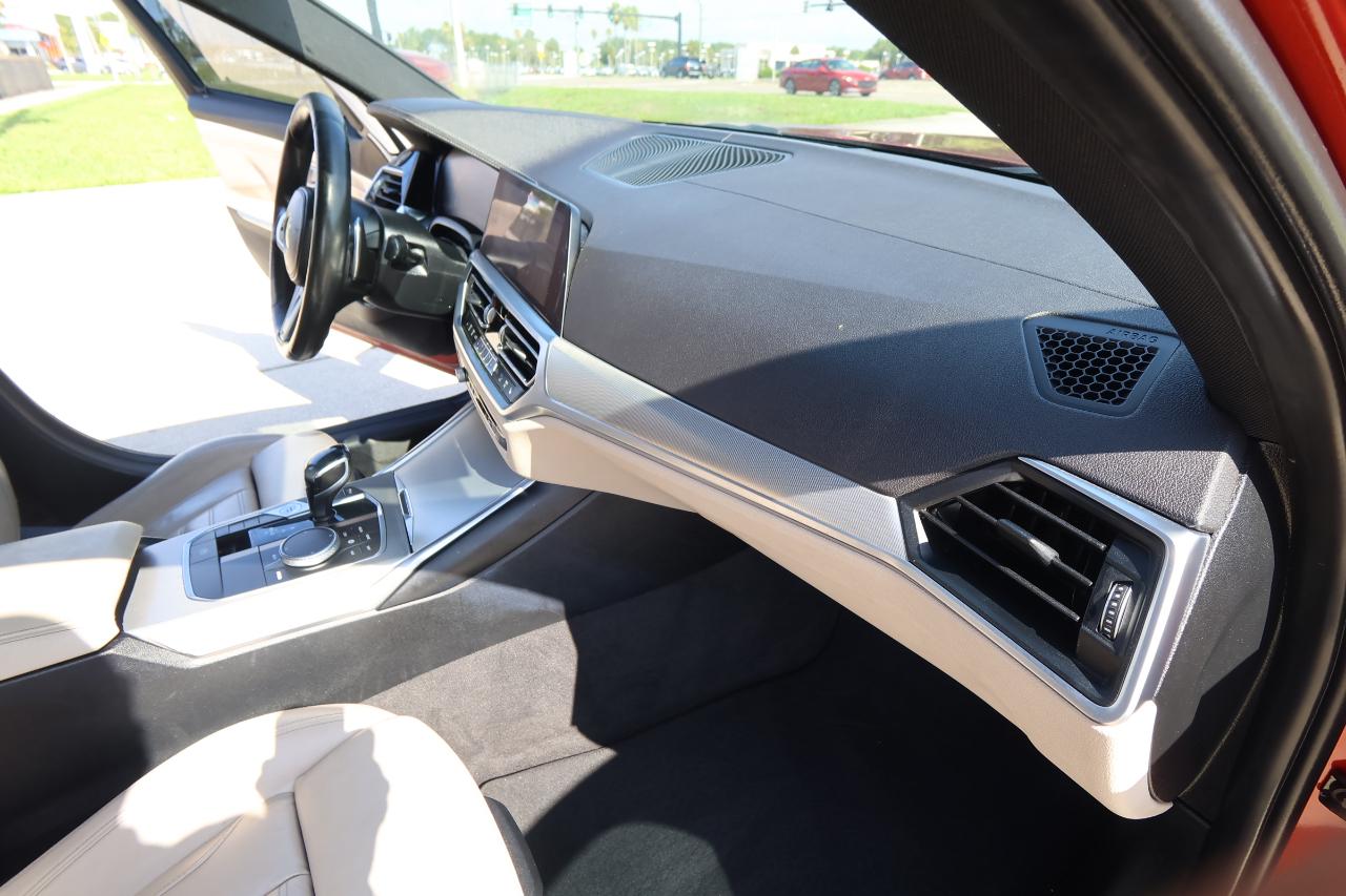 BMW 3 Series 330i Sedan 2019