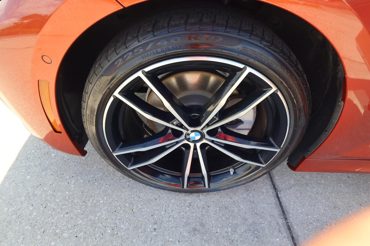 BMW 3 Series 330i Sedan 2019