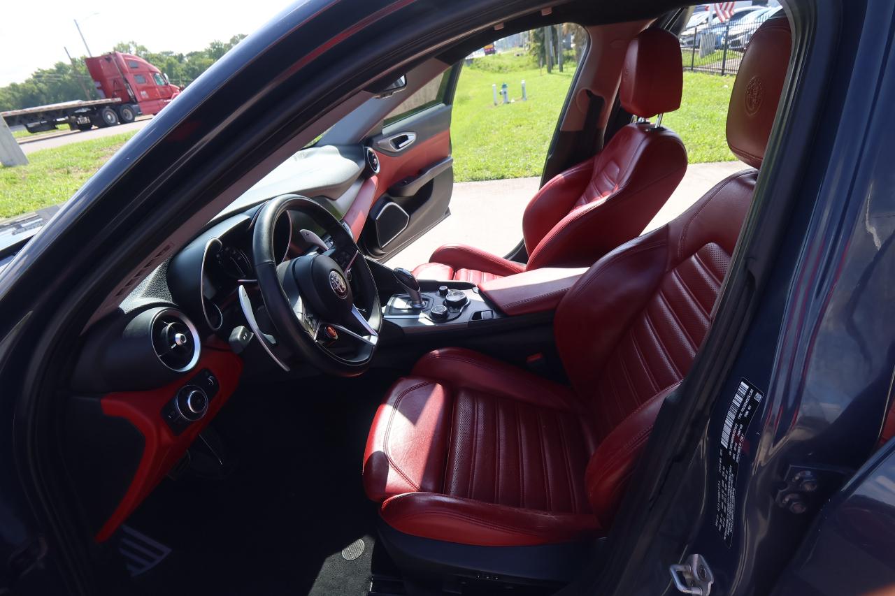 Alfa Romeo Giulia Ti Sport RWD 2019