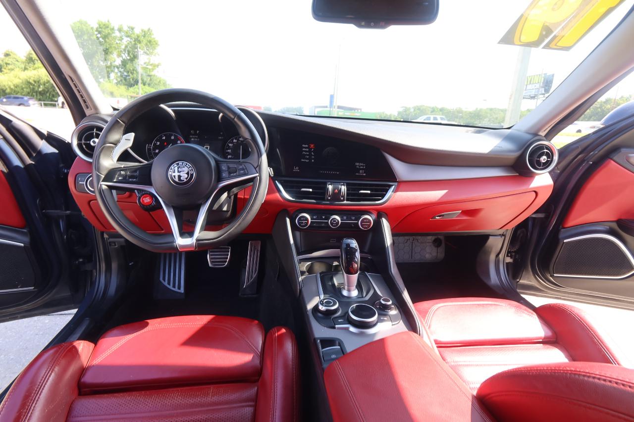 Alfa Romeo Giulia Ti Sport RWD 2019