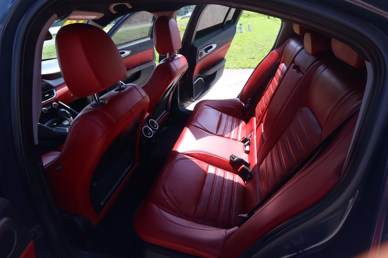 Alfa Romeo Giulia Ti Sport RWD 2019