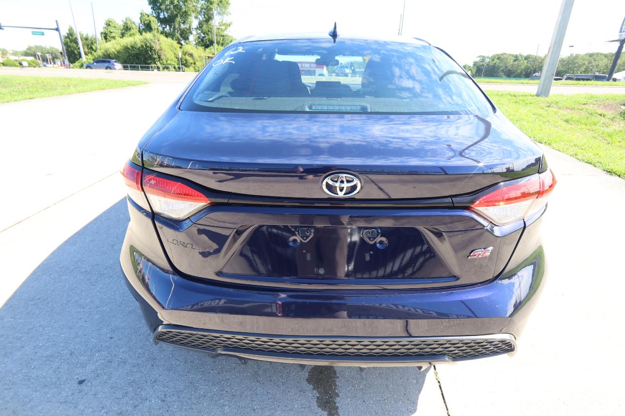 Toyota Corolla SE Nightshade CVT (Natl) 2022