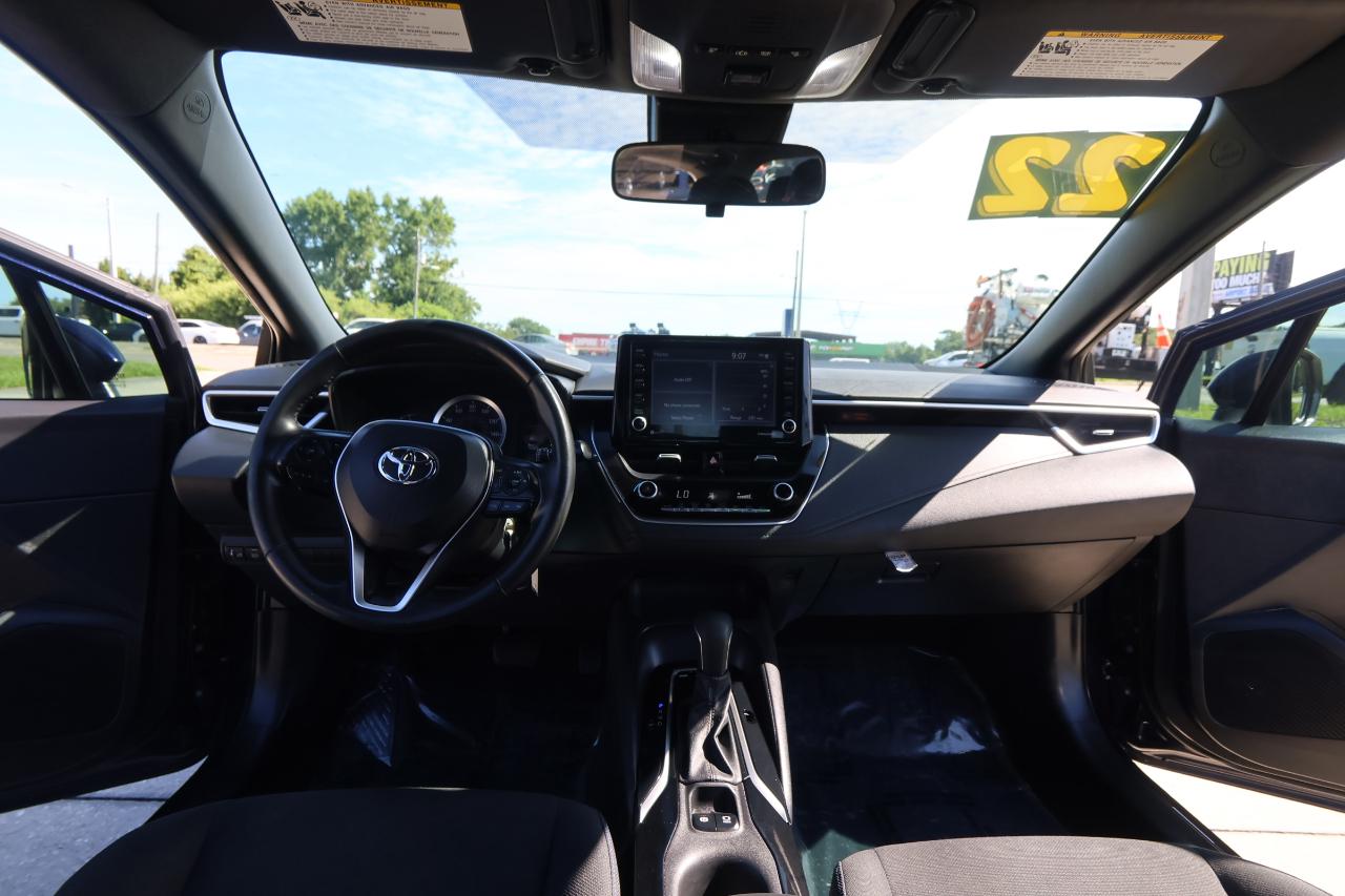 Toyota Corolla SE Nightshade CVT (Natl) 2022
