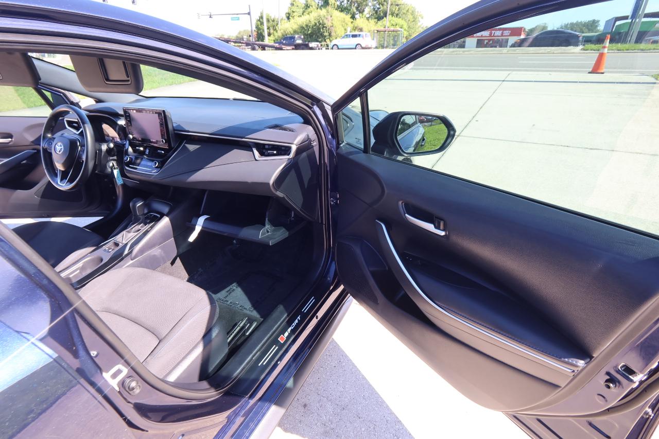 Toyota Corolla SE Nightshade CVT (Natl) 2022