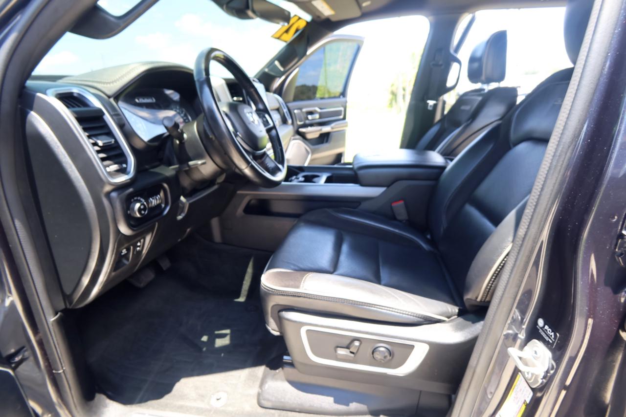 RAM 1500 Laramie 4x4 Crew Cab 5'7" Box 2021