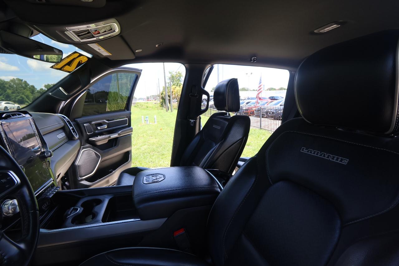 RAM 1500 Laramie 4x4 Crew Cab 5'7" Box 2021