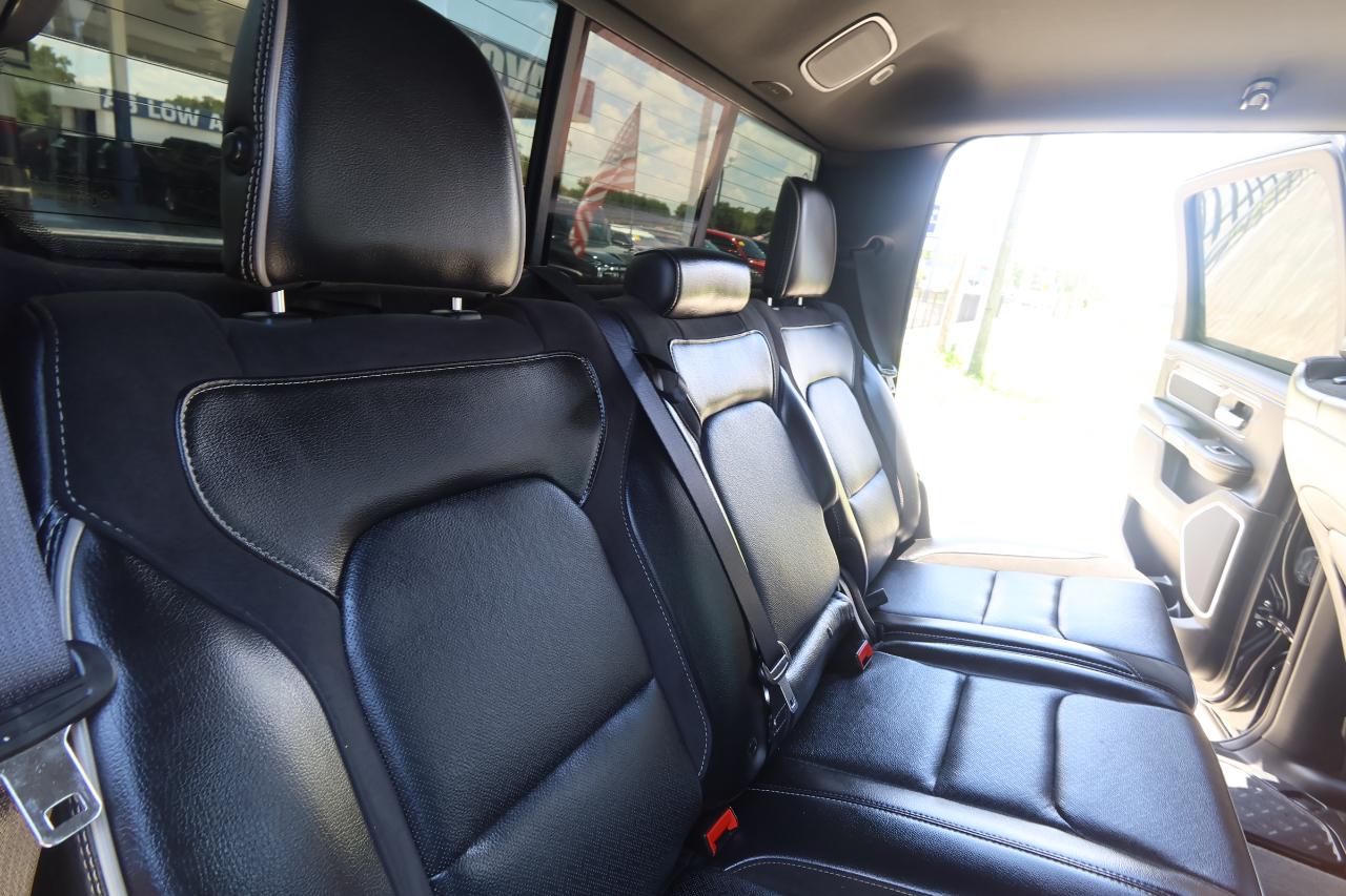 RAM 1500 Laramie 4x4 Crew Cab 5'7" Box 2021