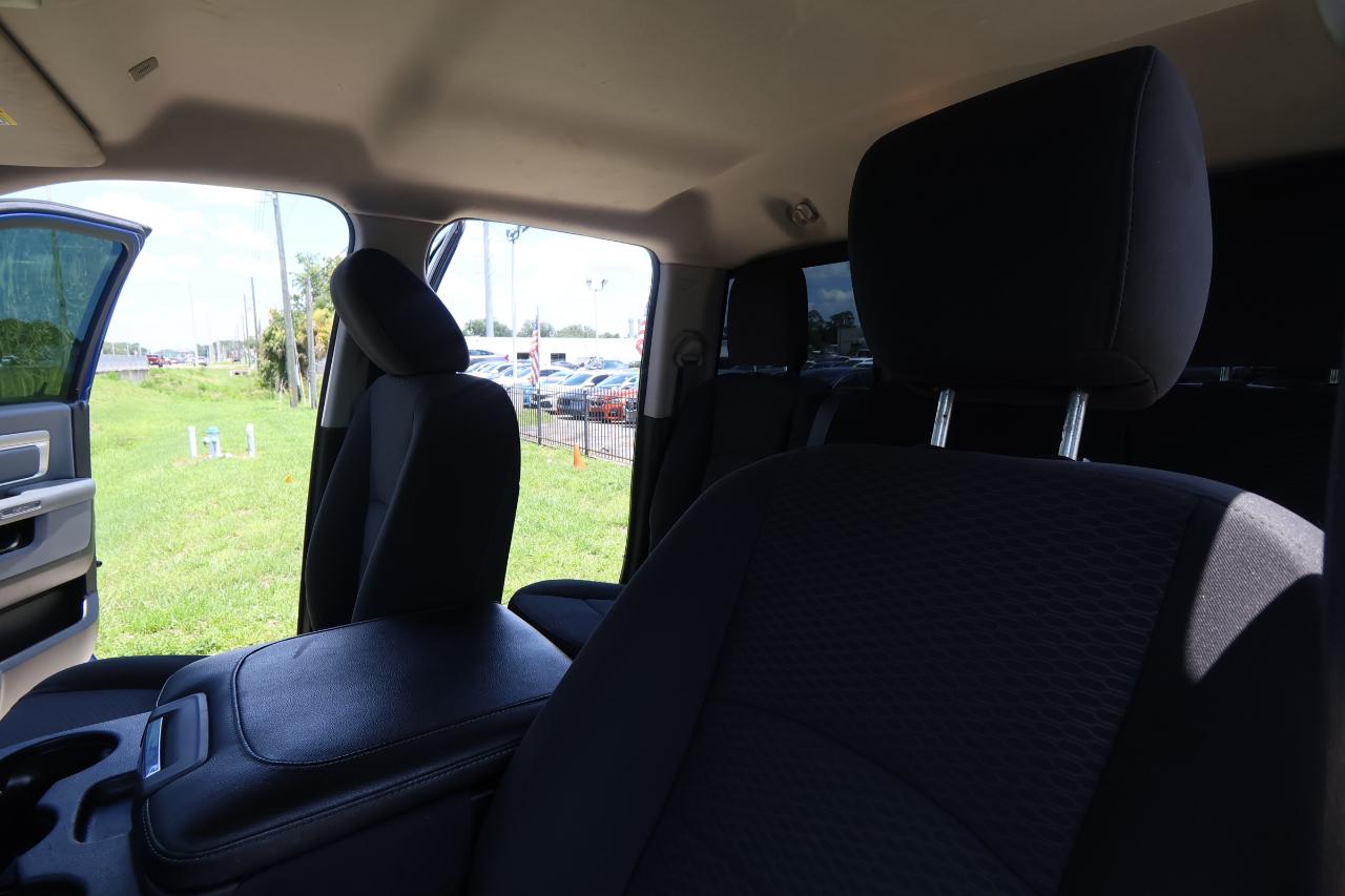 RAM 1500 Classic Warlock 4x2 Quad Cab 6'4" Box 2019